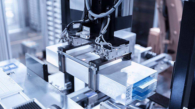 華科星 | 鋰電池方型卷繞恒線(xiàn)速控制解決方案